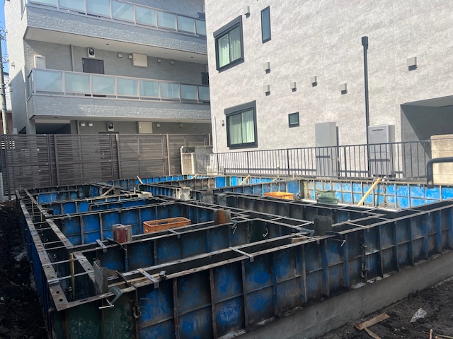 東京都中野区新井１丁目１５−２７